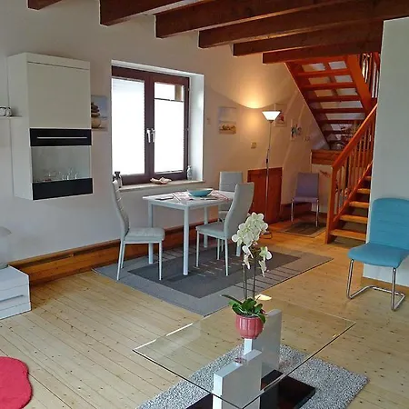 Kleines Haus Travemunde 度假居 *